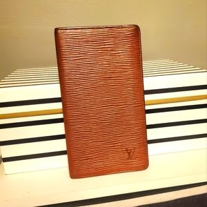 LV Epi check book cover